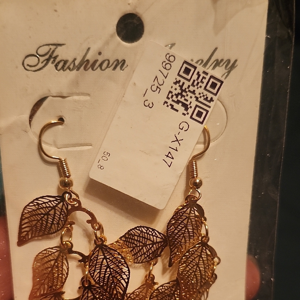 Gold Leaf Dangle Earrings - Picture 2 of 4